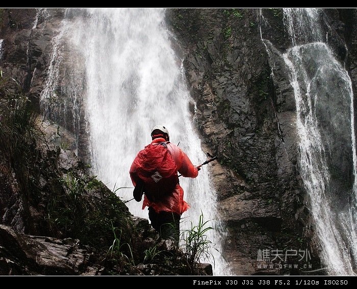 DSCF8773这个角度是最棒的拍摄位，可惜风大雨大_nEO_IMG.jpg